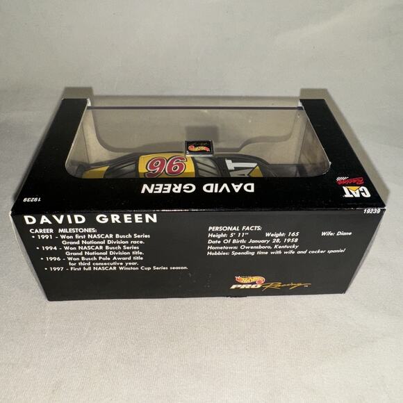 Hot Wheels Pro Racing Nascar David Green #96 Caterpillar 1997 - Picture 2 of 2